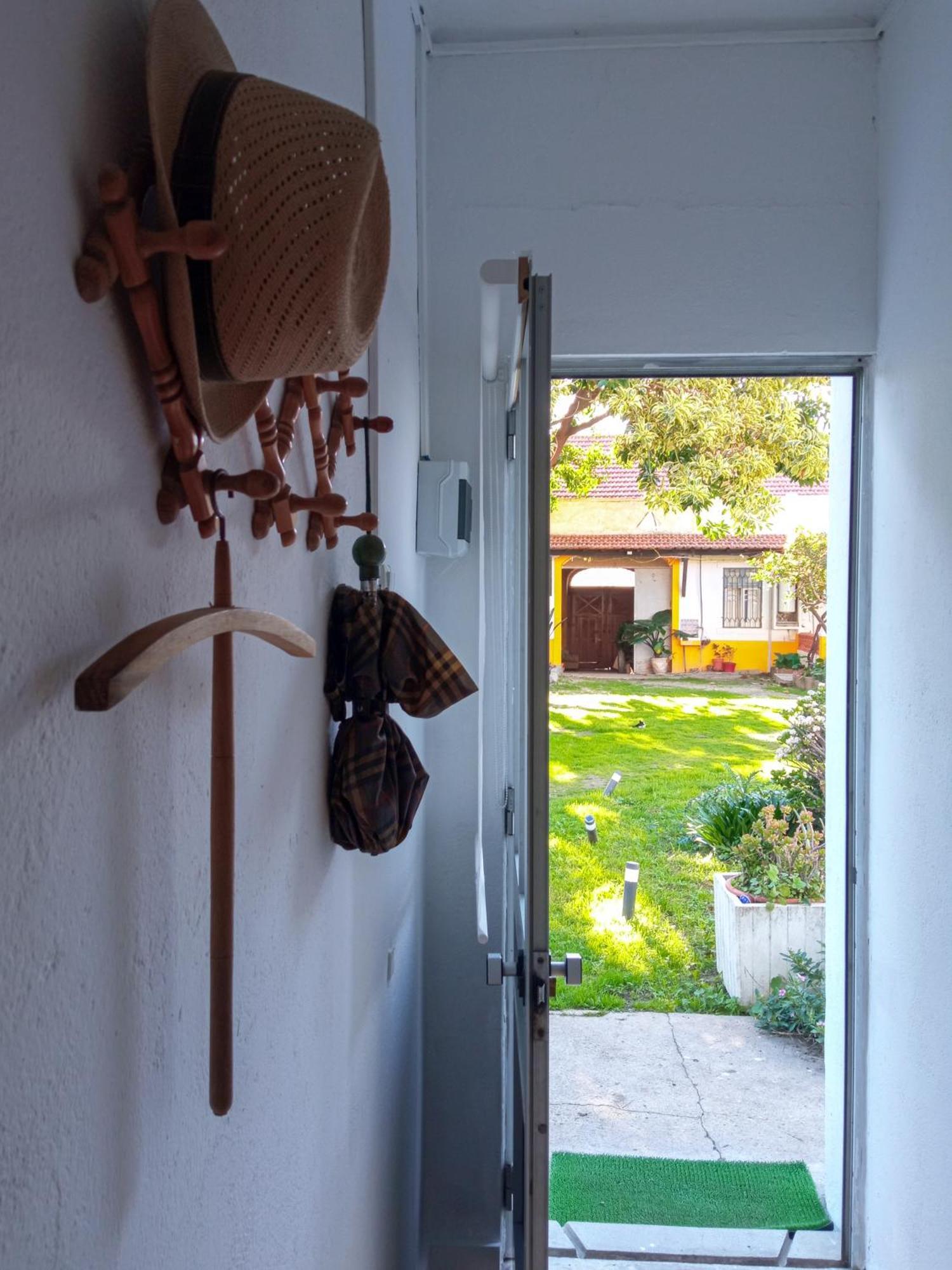 Montijo Garden - Studio With Garden View Exterior foto
